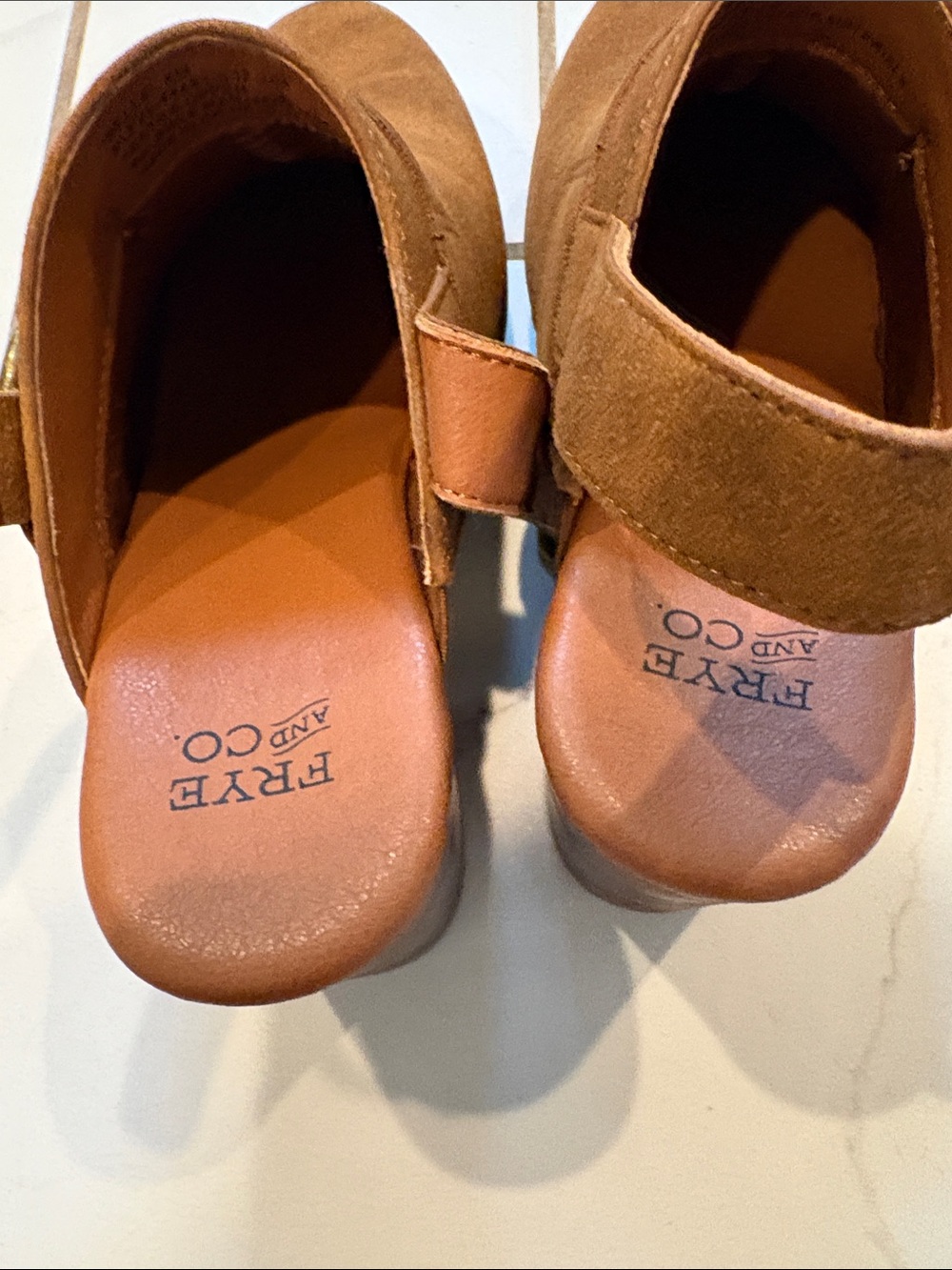 Cute! FRYE AND CO. Iselle Brown Studded Slingback Clog Heels - NWT, women size 6 - Picture 7 of 8